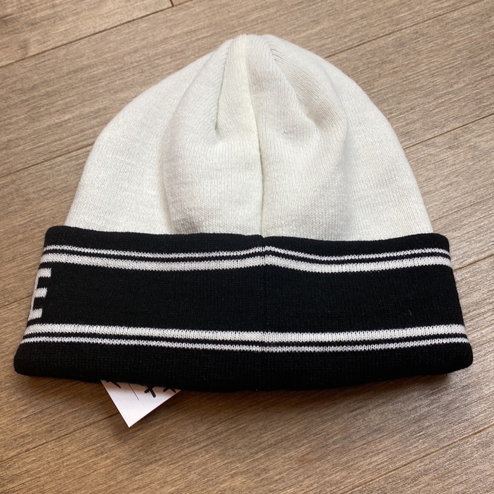 Juicy couture hat new - Picture 3 of 3